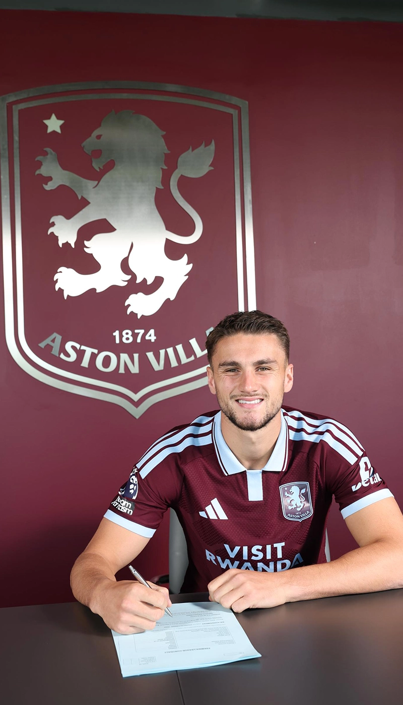 Taylor Harwood-Bellis signs for Aston Villa
